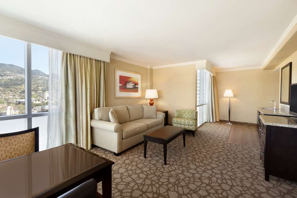 Embassy Suites Los Angeles - Glendale - thumb 17