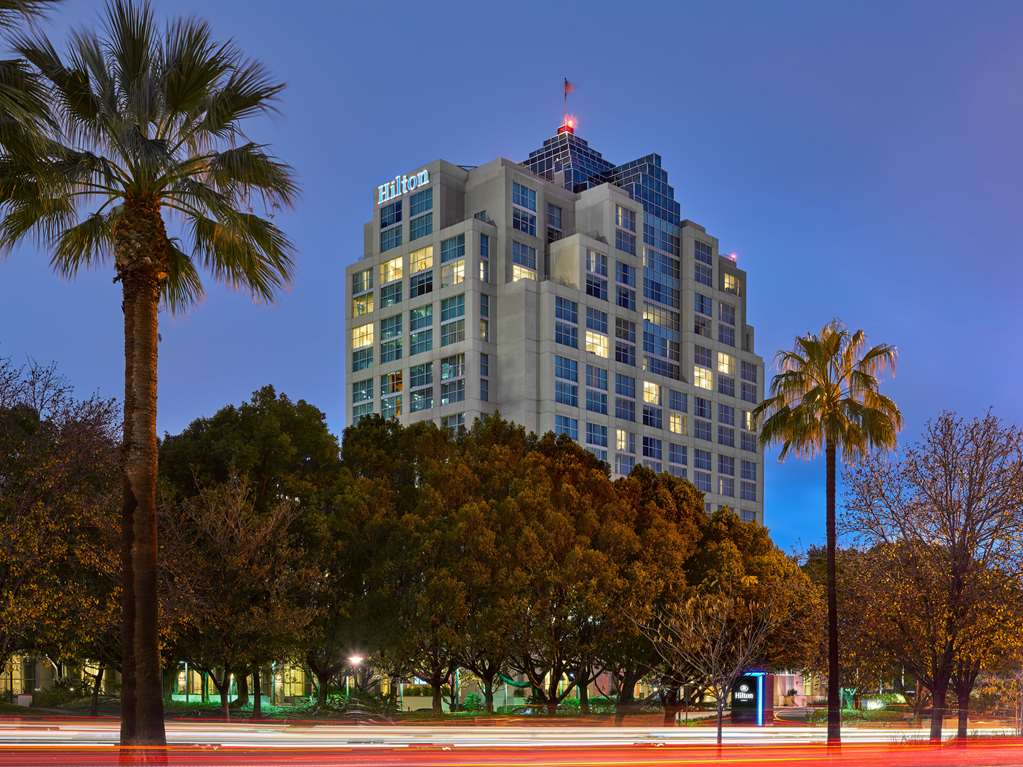 Hilton Los Angeles North/Glendale - thumb 0