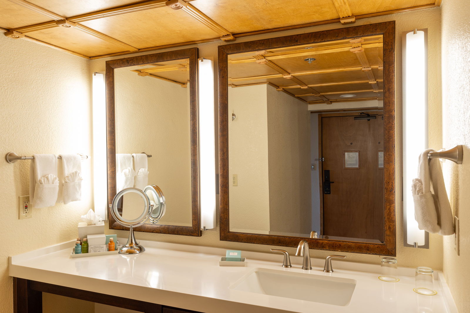 Pacific Terrace Hotel - thumb 3