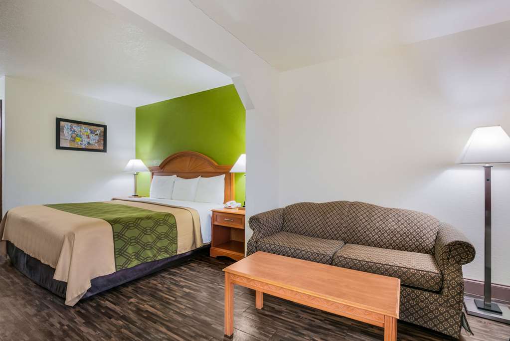 Econo Lodge Inn & Suites - thumb 15