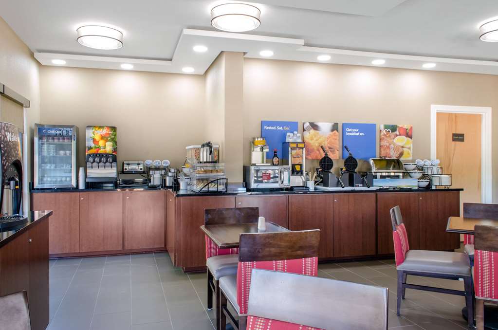 Comfort Inn & Suites - thumb 11