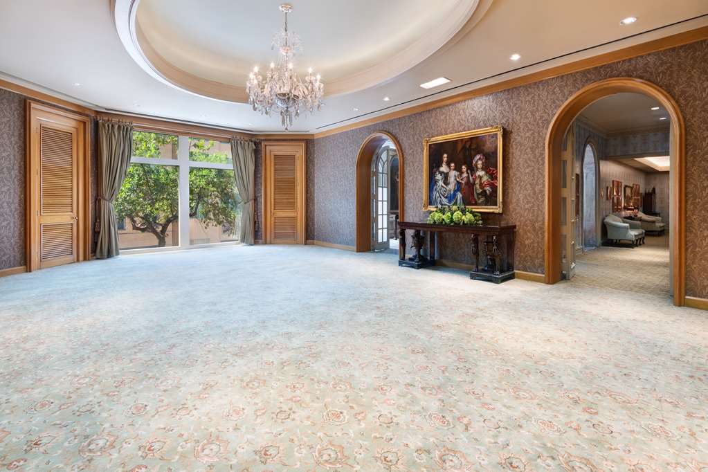 Windsor Court Hotel - thumb 7