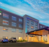 Holiday Inn Express  Suites King George - Accommodation Seattle