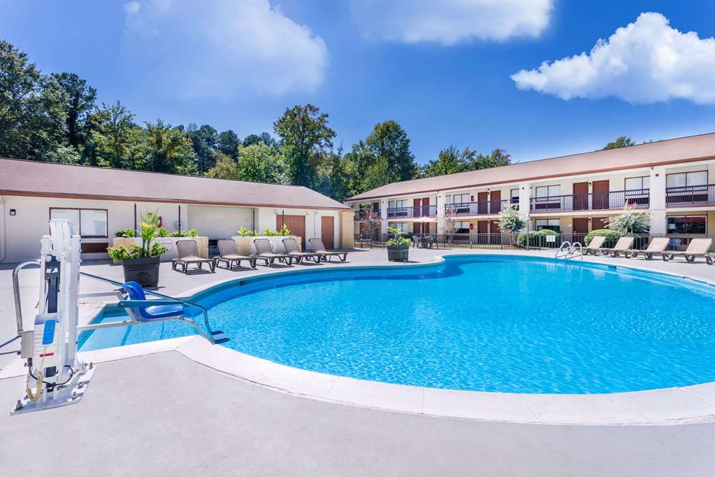 Ramada Tuscaloosa - thumb 8