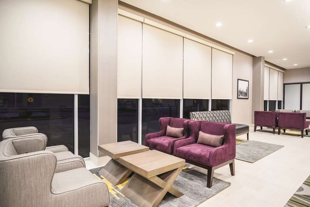 La Quinta Inn & Suites Clifton Park - thumb 3