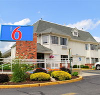 Motel 6 Hartford - Enfield - Accommodation Seattle