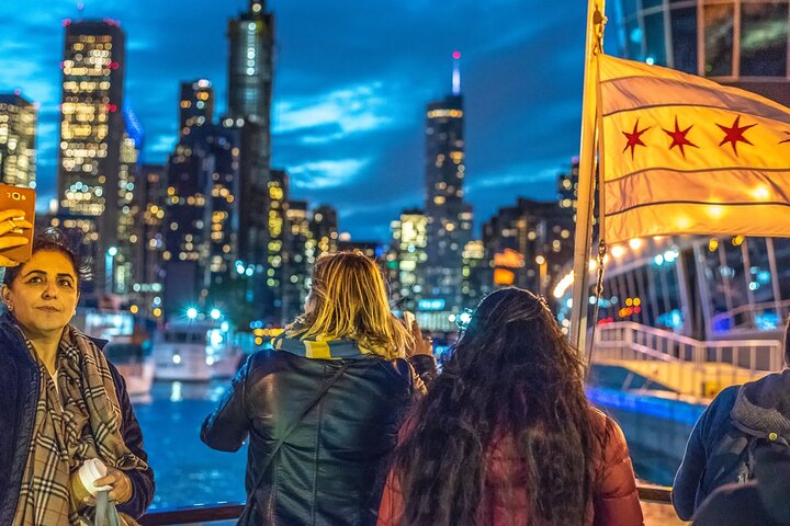 45-Minute Chicago River Architecture Tour From Magnificent Mile - thumb 5