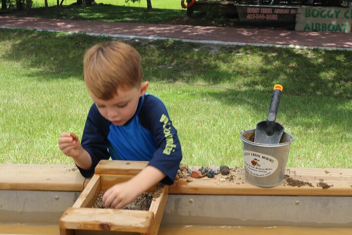 30-Minute Airboat Ride, Gem Mining, Park Admission And Roundtrip Transportation - thumb 2