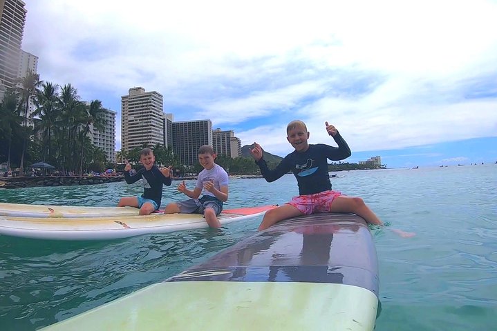 Waikiki 1 Hour Private Group Surf Lesson - thumb 1