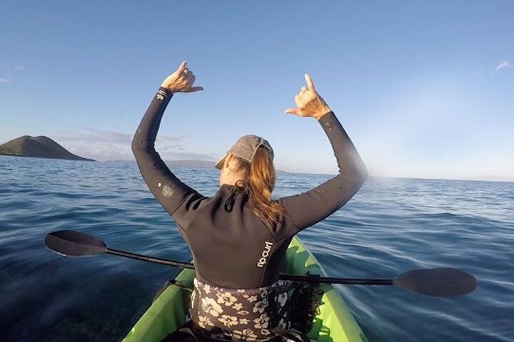 Wailoa River To King Kamehameha Statue Kayak Adventure - thumb 1