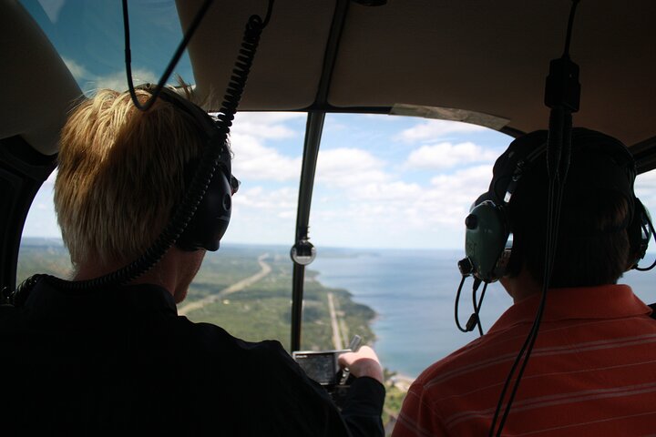 15-Mile Aerial Helicopter Tour Over Duluth And Superior - thumb 2