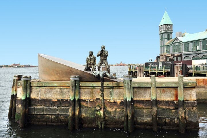 NYC Battery Park And Statue Of Liberty NYC Walking Tour - thumb 5
