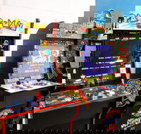 Axe Throwing - Accommodation Seattle