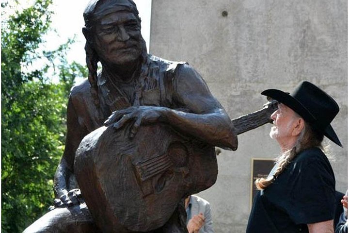 Austin E-Bike Music And Club Crawl - thumb 5